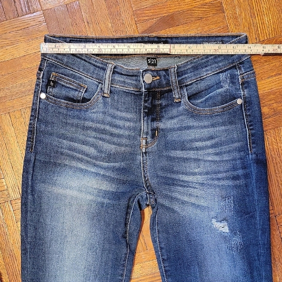 Judy Blue Dark Wash Straight Leg Distressed Denim Jeans Size 27 Like New - Picture 4 of 12